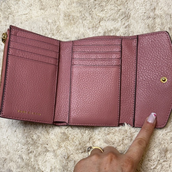 Tory Burch Kira Mauve Pebbled Leather Medium Flap Wallet - Picture 11 of 11